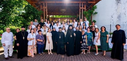 Curs festiv la Liceul Teologic „Episcop Melchisedec” Roman