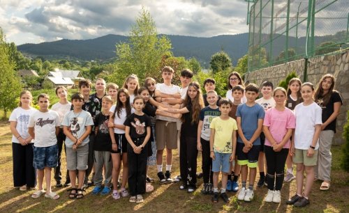 Susținerea bursierilor Pro Vita continuă