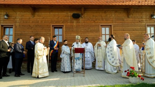Biserica Parohiei Sânpetru 3, judeţul Braşov, a fost târnosită