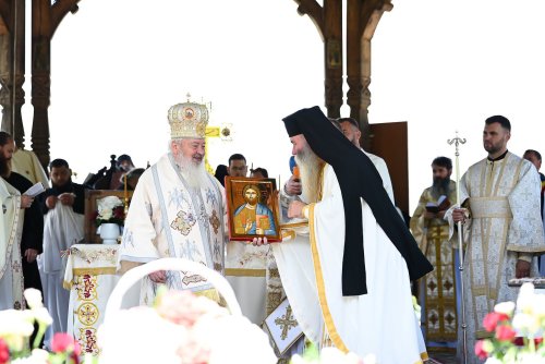 Hramul Mănăstirii „Sfântul Proroc Ilie Tesviteanul” de la Nușeni