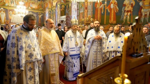 Liturghie arhierească la mănăstirea din Sita Buzăului