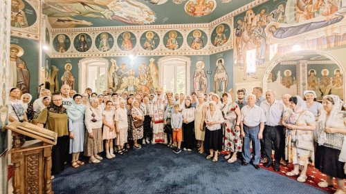 Prima Sfântă Liturghie a Mitropolitului Antonie la Paraclisul Mitropolitan după întronizare