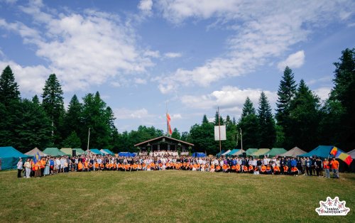 Peste 500 de tineri în tabără la Nemțișor
