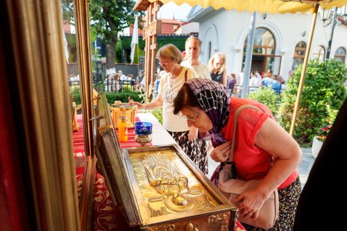 Evenimente duhovniceşti şi culturale la Biserica „Sfântul Pantelimon”‑Foișorul de Foc 