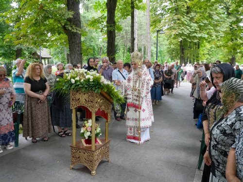 Hramul Mănăstirii „Sfântul Pantelimon”-Lacu Sărat