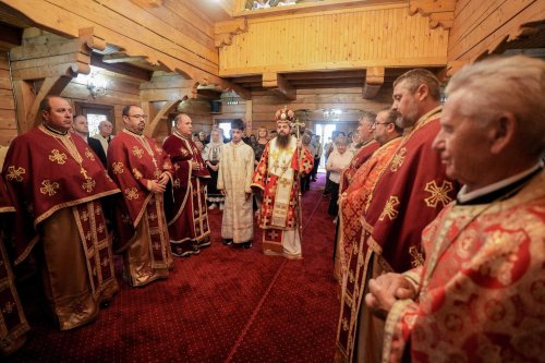 Liturghie arhierească la hramul bisericii Spitalului Orășenesc din Șimleu Silvaniei