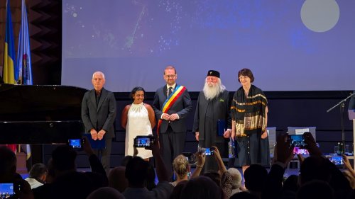 Recunoaștere pentru slujirea Bisericii și a comunității