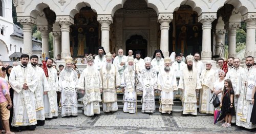 Mănăstirea Lainici, reper de slujire şi de comuniune