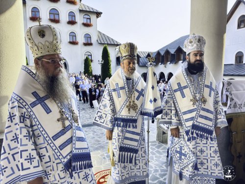 Sobor de ierarhi la mănăstirea din Sita Buzăului