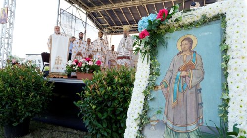 Liturghie arhierească la biserica din Cartierul Arhitecților‑Cisnădie