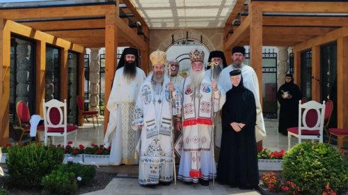 Doi ierarhi au slujit la Mănăstirea „Sfânta Maria”‑Techirghiol