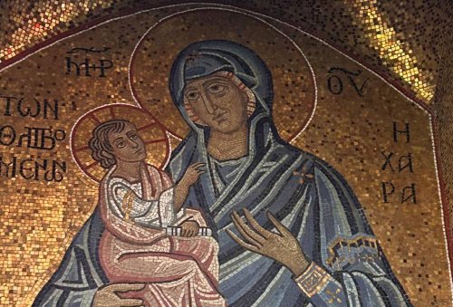 Preasfânta Născătoare de Dumnezeu şi Pururea Fecioara Maria