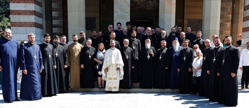 Sfântul Ierarh Nifon, cinstit la catedrala din Craiova
