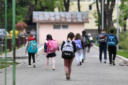 Consultări pe tema educaţiei în UE