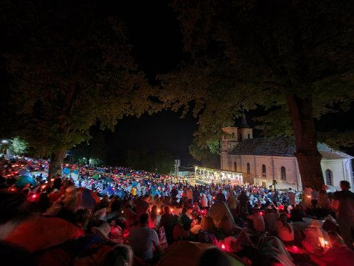 Prohodul Maicii Domnului la Mănăstirea Nicula