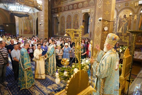 Sărbătoarea Adormirii Maicii Domnului la catedrala din Târgoviște
