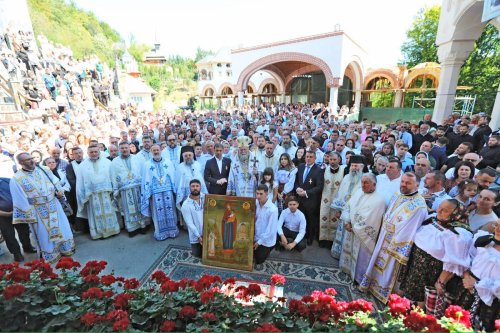 Centenarul mănăstirii maramureşene Rohia