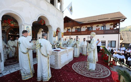 Binecuvântare arhierească în Parohia Săliștea de Sus Buleni, Maramureş