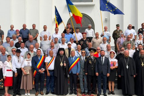 Episcopul Basarabiei de Sud a sfințit o troiță în cinstea eroilor români