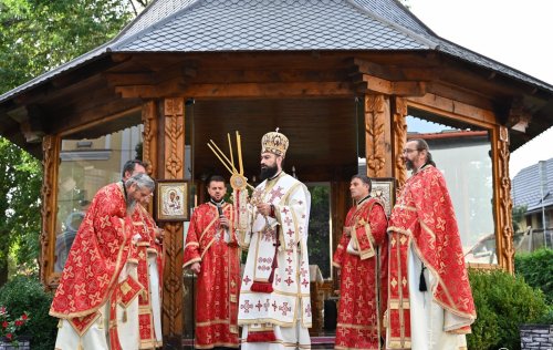 Slujirile ierarhilor hunedoreni de sărbătoarea Tăierii capului Sfântului Ioan Botezătorul