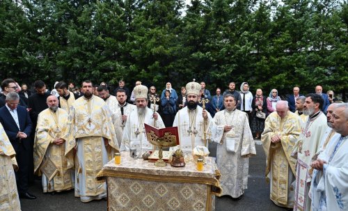Biserica de la Spitalul de Urgență din Petroșani a fost târnosită