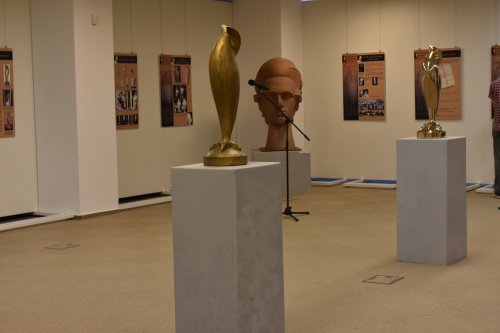 Colecție de artă donată statului român