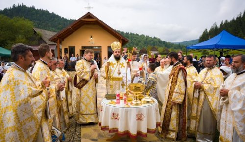 Biserica Parohiei Coșnea, resfințită după lucrări de restaurare