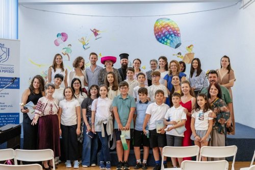Dialog poetic la Liceul „Anastasia Popescu”