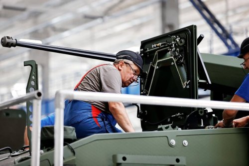 Raport privind transformările din industria UE de apărare 