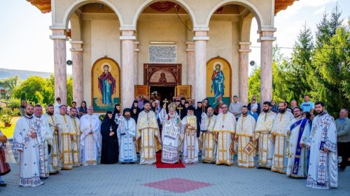 Hramul Mănăstirii Parincea