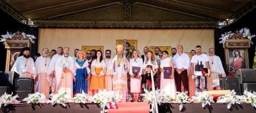 Hramul Parohiei „Sfinții Părinți Ioachim și Ana”-Stejari