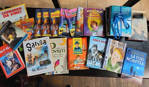 Cărţi în dar la bibliotecă 