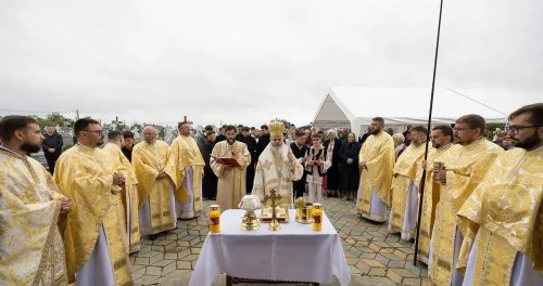 Biserica din Perieni, Vaslui, resfințită la un secol de la târnosire