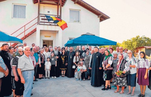 Casa parohială din Chintinici, sfințită de Mitropolitul  Moldovei și Bucovinei