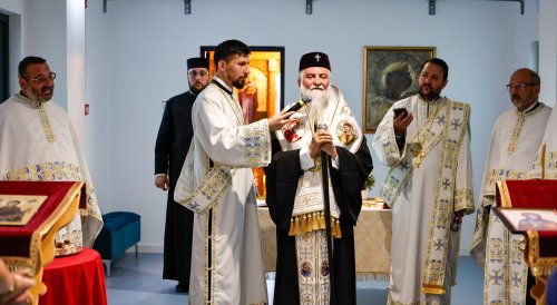 Sfințire de paraclis și de troiță în Oltenia
