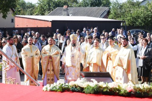 Târnosire și hirotonie la Filia Creața din județul Ilfov