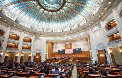 Mâine, vot pentru Guvernul Mureșan