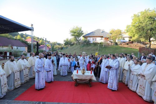 Biserica „Naşterea Maicii Domnului” a Parohiei I Cavnic a fost târnosită