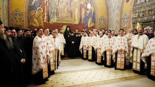 Înaltpreasfinţitul Părinte Mitropolit Laurenţiu sărbătorit la ceas aniversar