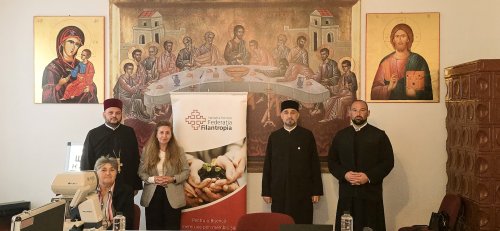 Consultații oftalmologice gratuite pentru 100 de vârstnici din Vrancea