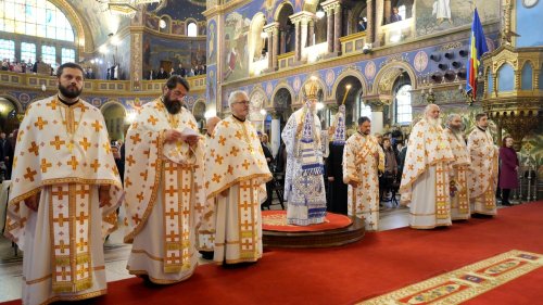 Liturghie arhierească în Catedrala Mitropolitană din Sibiu