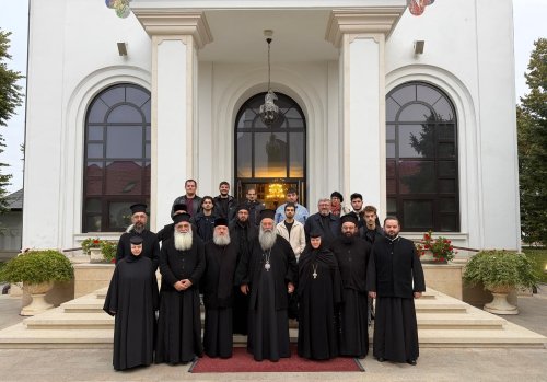 Mitropolitul de Kitrus, Katerini și Platamonas în vizită la Mănăstirea Ghighiu