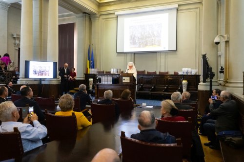 „Istoria Bibliotecii Academiei Române: 1990‑2025” (volumul V, în trei tomuri)