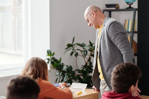 Schimbare de paradigmă educaţională