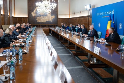 Discuții Guvern‑patronate despre relansarea economiei