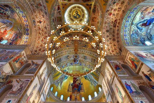 Mozaicul, veșmântul nemuritor al catedralelor Mozaicul, veșmântul nemuritor al catedralelor