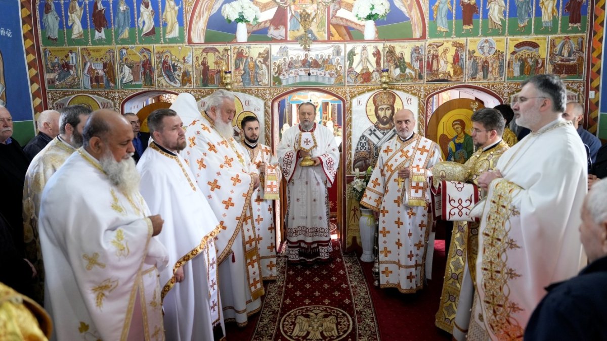 Sărbătoare în comunitatea ortodoxă din Haşag, judeţul Sibiu