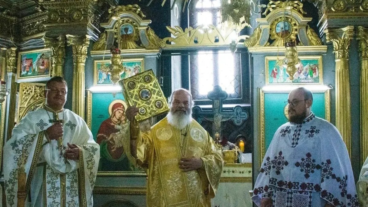Instalare de preot în parohia vasluiană Popeni II