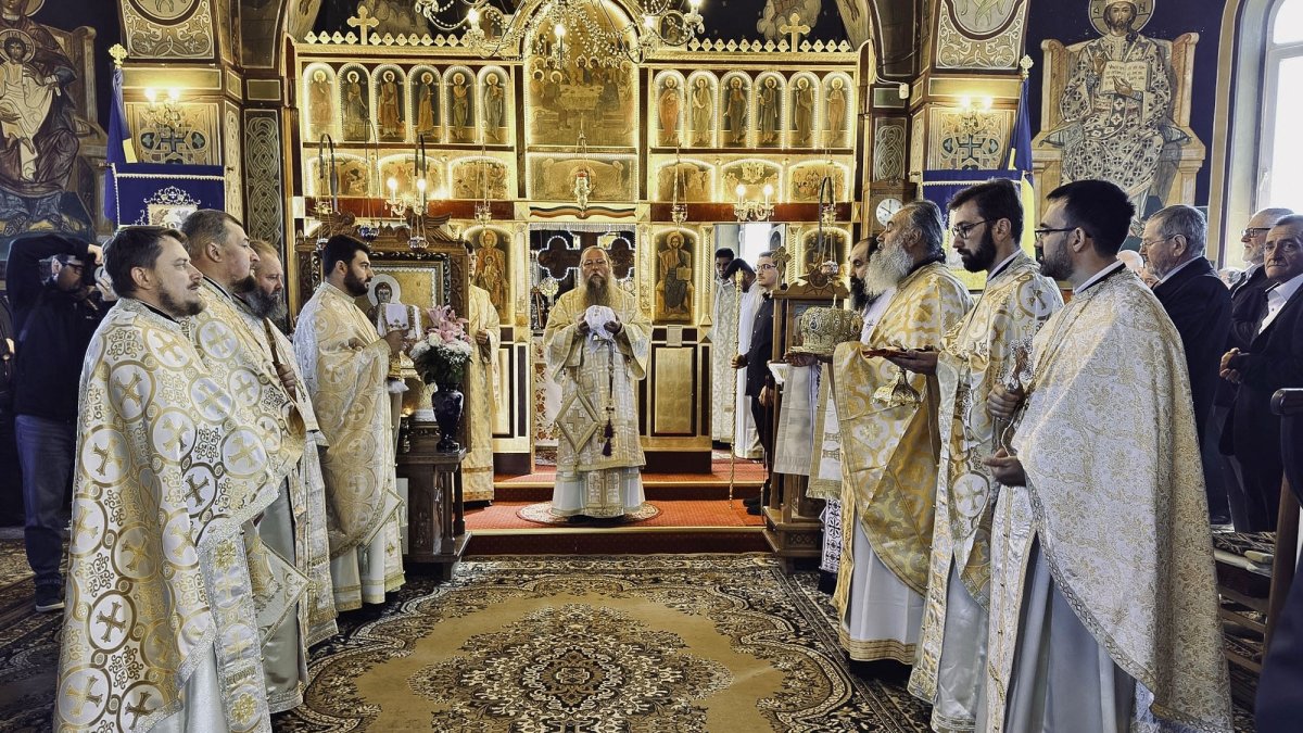 Slujire arhierească la Chichiş, judeţul Covasna